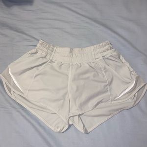 Lululemon White Hotty Hot Shorts Size 2